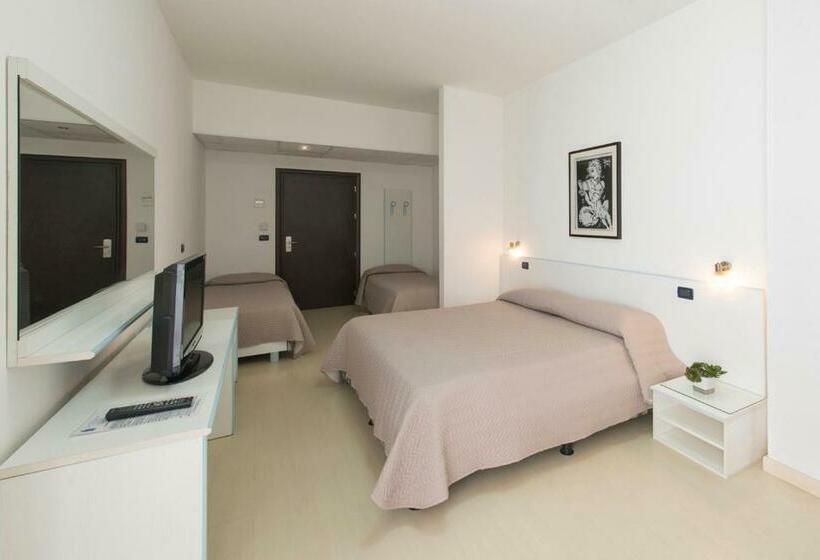 غرفة قياسية رباعية, Grand Hotel Adriatico