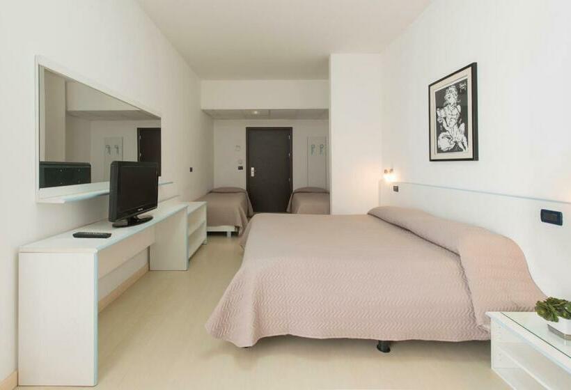غرفة قياسية رباعية, Grand Hotel Adriatico