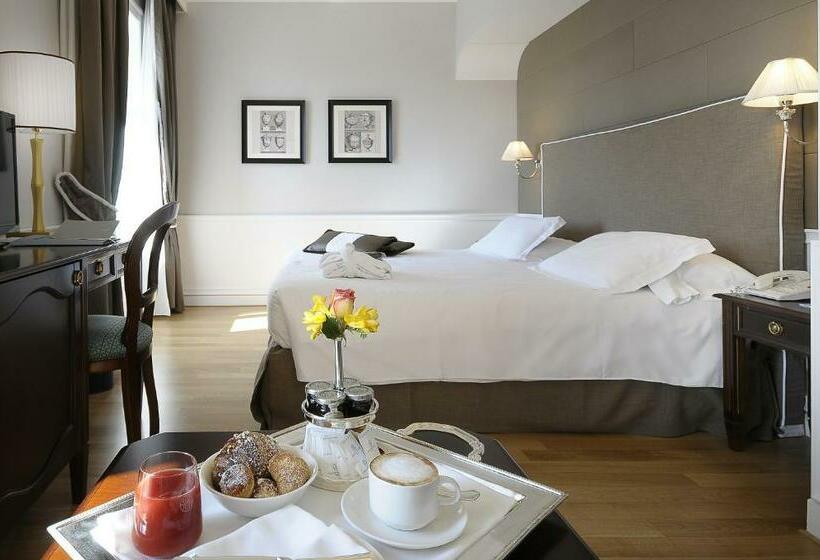 Номер Стандарт Вид на Море, Grand Hotel Santa Lucia