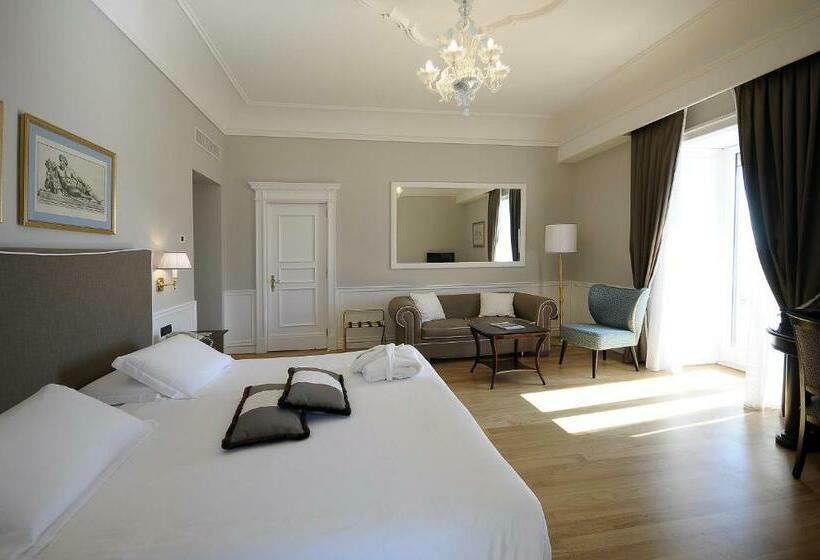 Люкс Вид на Море, Grand Hotel Santa Lucia