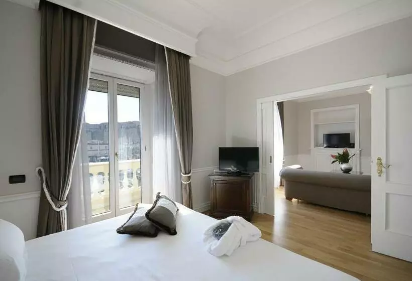 オーシャンビュースイート, Grand Hotel Santa Lucia