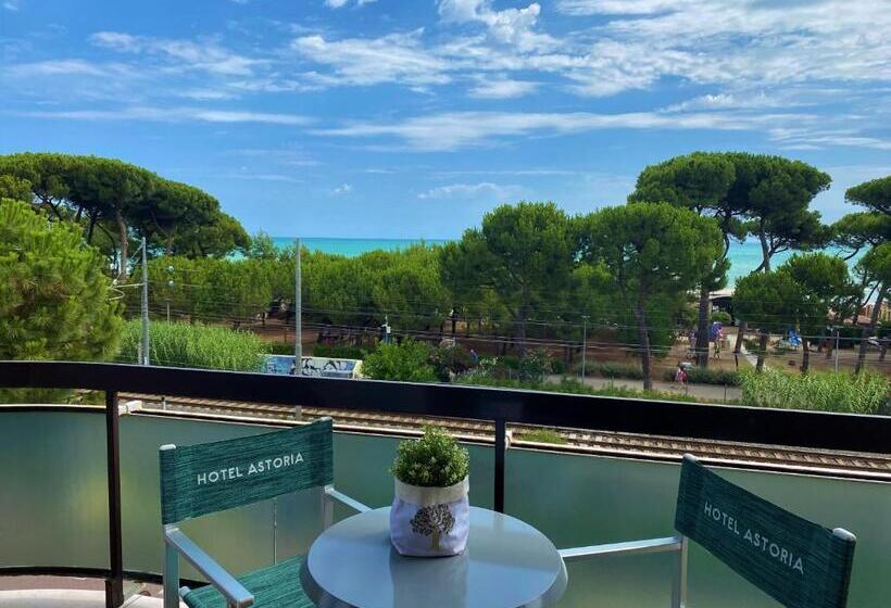 חדר סטנדרט נוף לים, Astoria