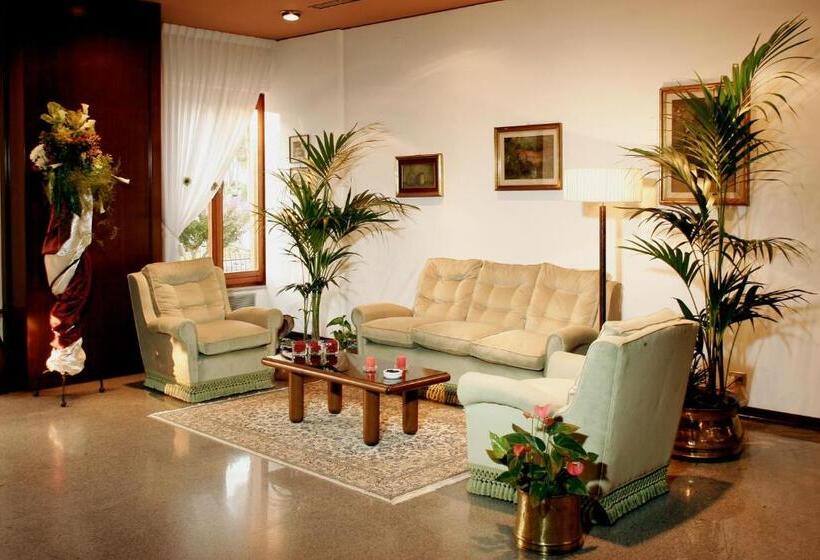 חדר סטנדרטי יחיד עם נוף לים, Astoria