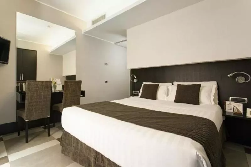 اتاق راحتی سه تخته, Best Western Plus Hotel Universo