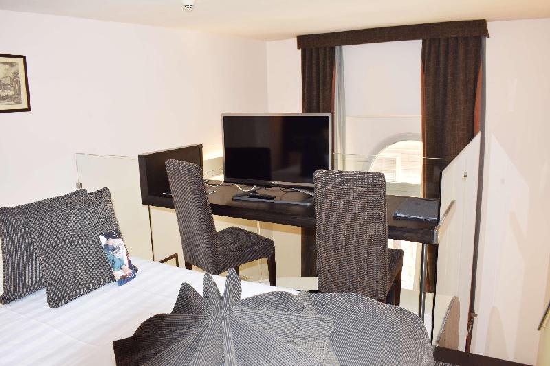 اتاق لوکس با تخت بزرگ, Best Western Plus Hotel Universo