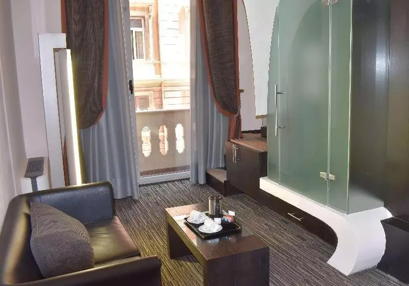 اتاق لوکس با تخت بزرگ, Best Western Plus Hotel Universo