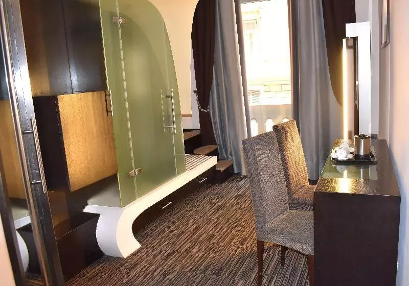 اتاق لوکس با تخت بزرگ, Best Western Plus Hotel Universo