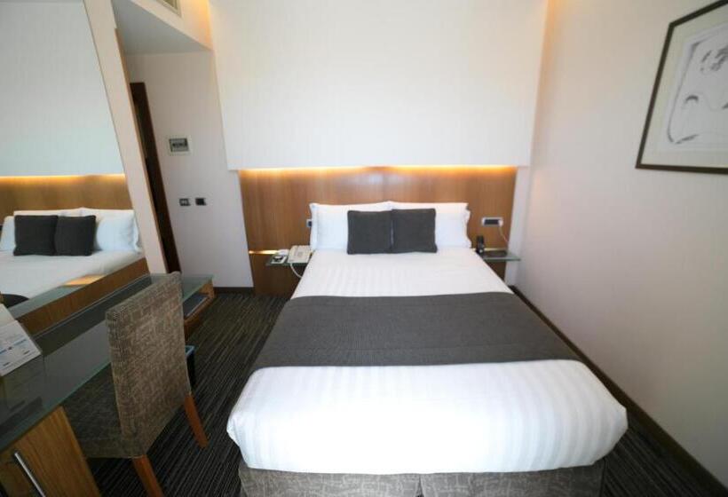 اتاق استاندارد یک نفره, Best Western Plus Hotel Universo