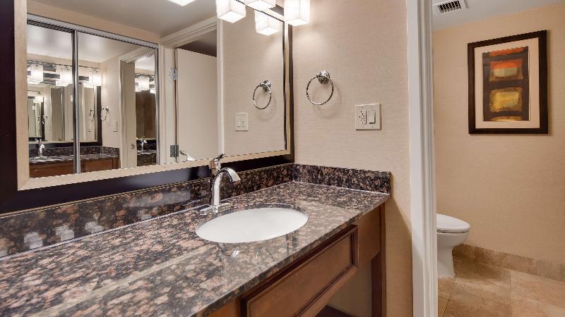 اتاق استاندارد یک نفره, Best Western Plus Hotel Universo