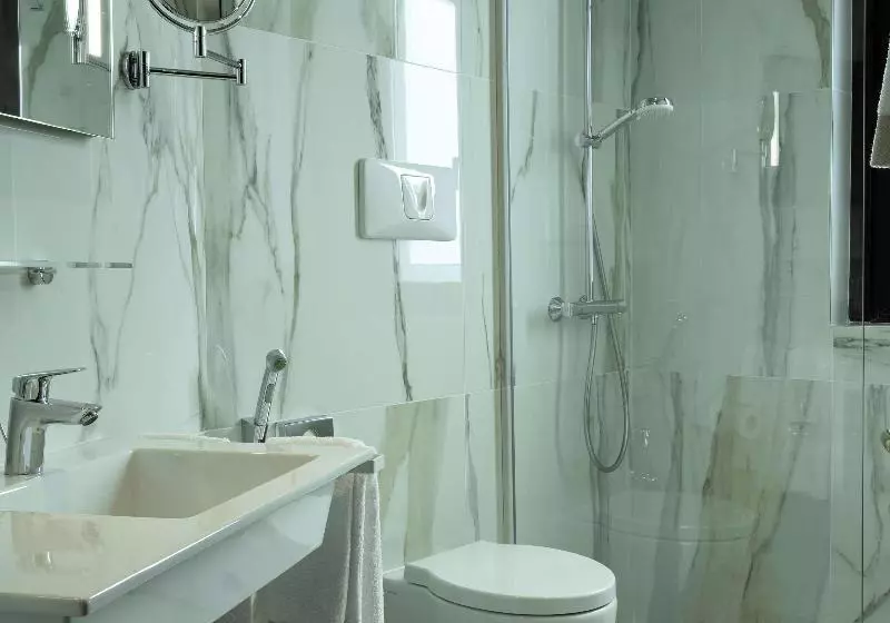 سوییت جونیور لوکس, Covo Dei Saraceni