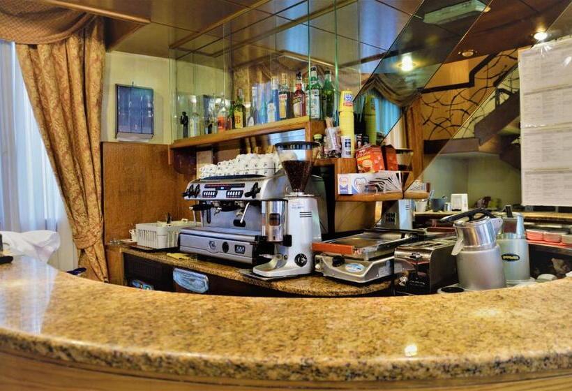 Habitació Estàndard amb Vistes, Donatello