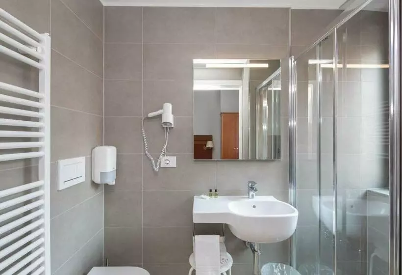 اتاق استاندارد یک نفره, Excelsior Pavia