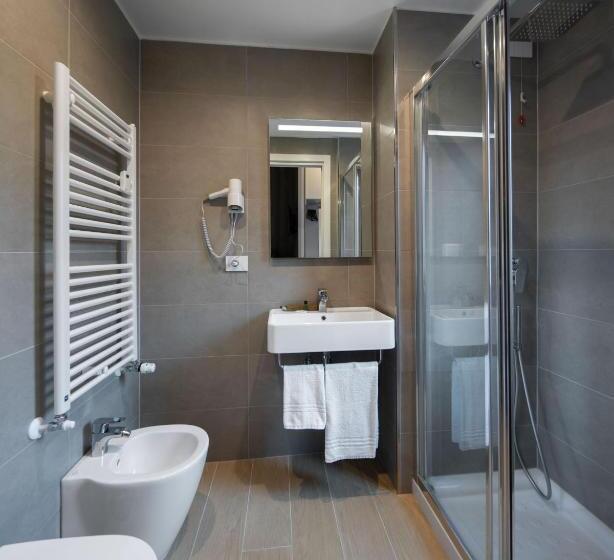 اتاق استاندارد, Excelsior Pavia