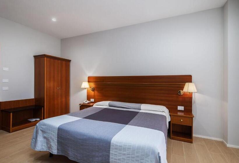 اتاق استاندارد, Excelsior Pavia