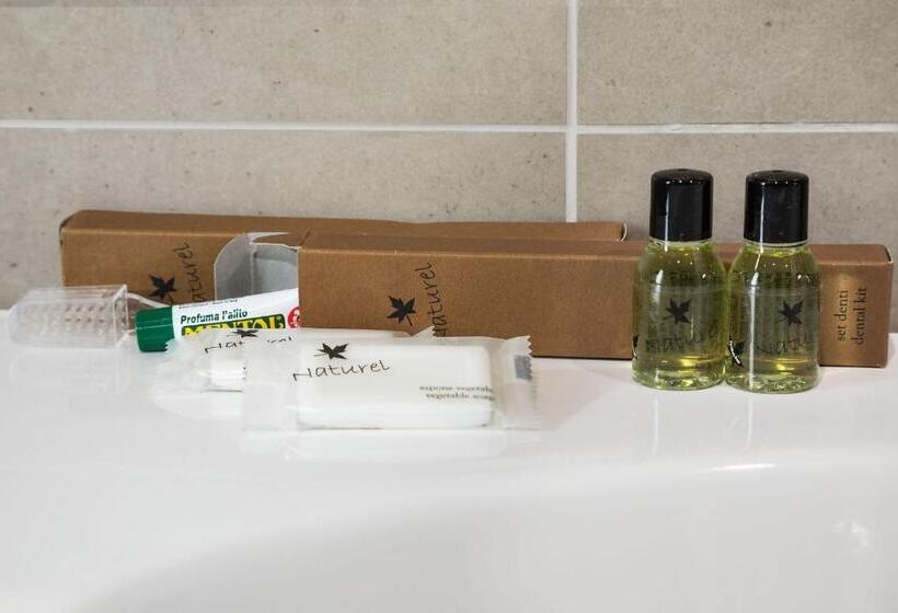 اتاق استاندارد با بالکن, Excelsior Pavia