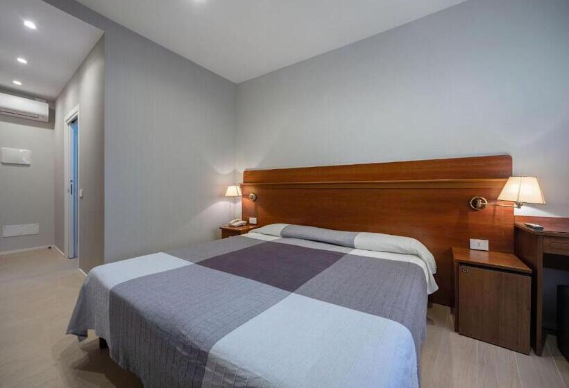 اتاق استاندارد, Excelsior Pavia