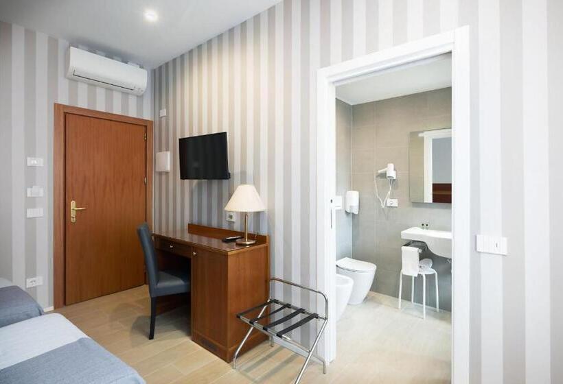 اتاق استاندارد, Excelsior Pavia