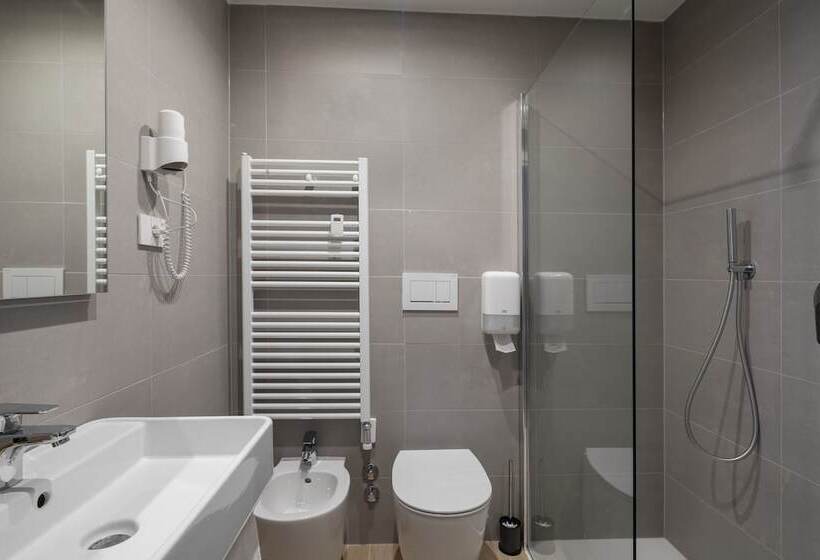 اتاق استاندارد یک نفره, Excelsior Pavia