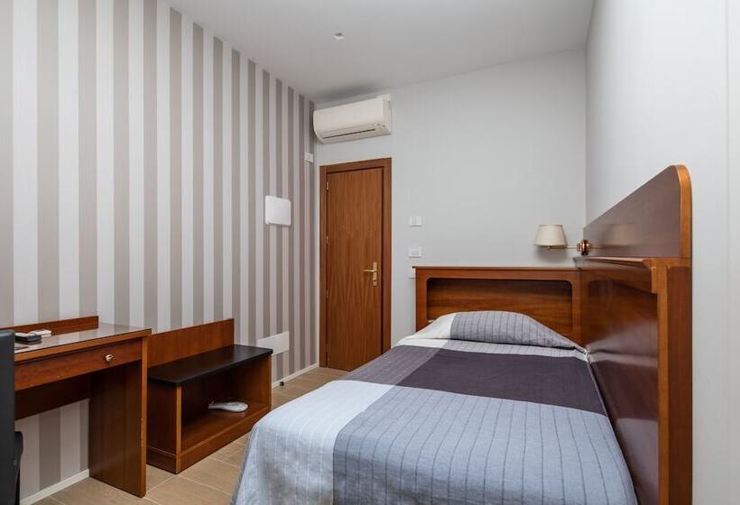 اتاق استاندارد یک نفره, Excelsior Pavia