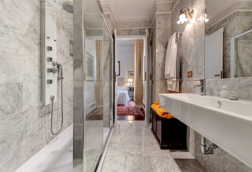 Camera Deluxe Vista Città, Grand Hotel Plaza