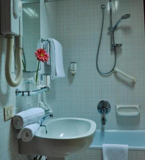 חדר סטנדרט, Hermitage