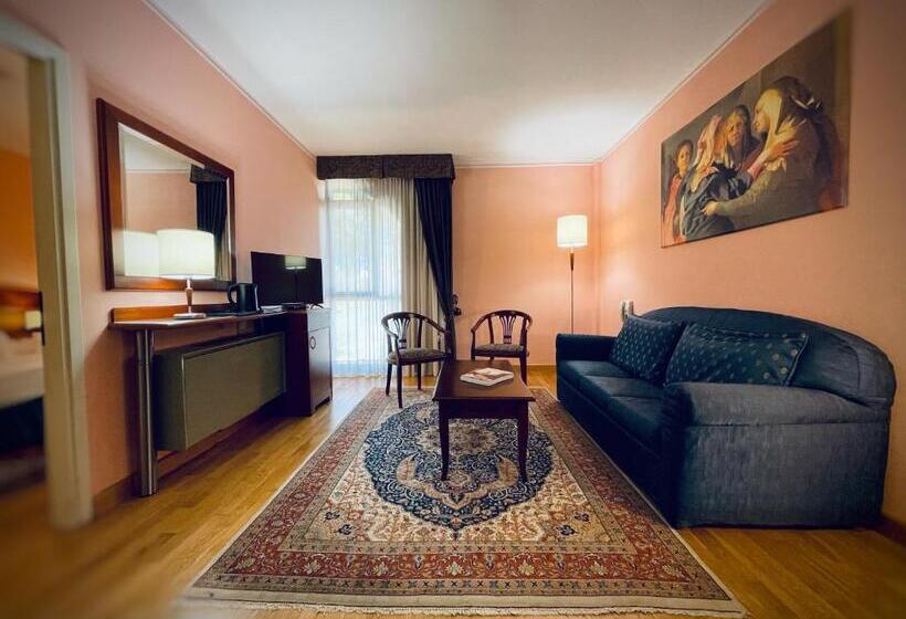 סוויטת ג'וניור, Hermitage