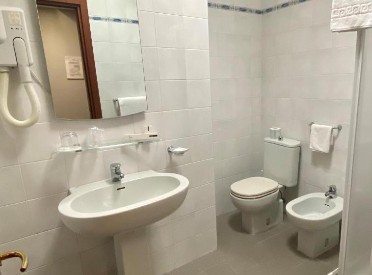 חדר סטנדרט יחיד, Hermitage