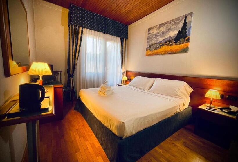 חדר סטנדרט יחיד, Hermitage