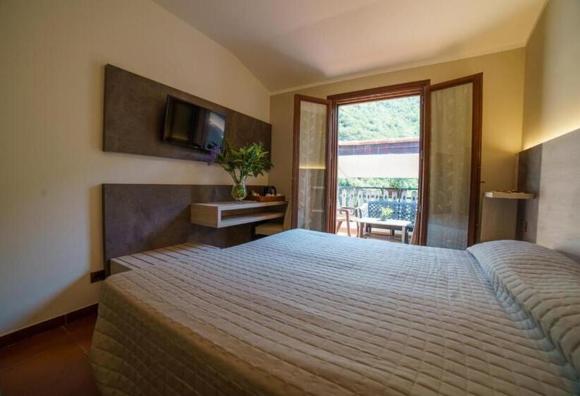 高级大房间, Lago Bin