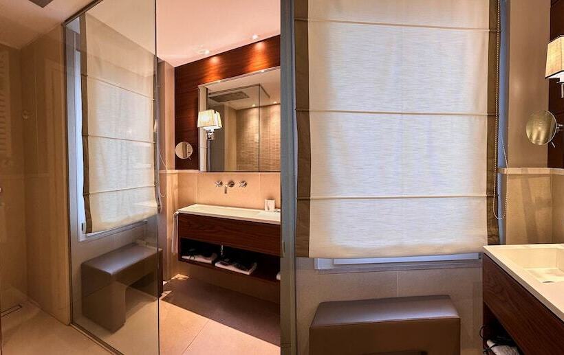 プレステージルーム、オーシャンビュー, Lungomare