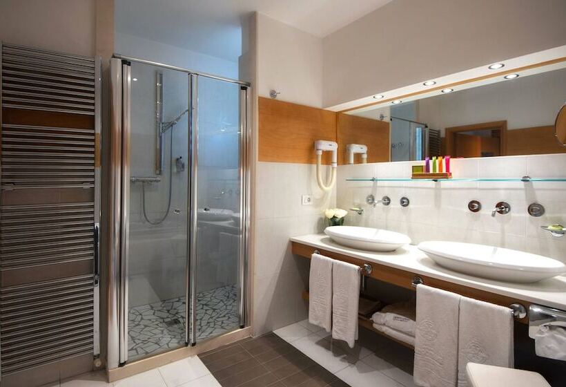 プレステージルーム、オーシャンビュー, Lungomare