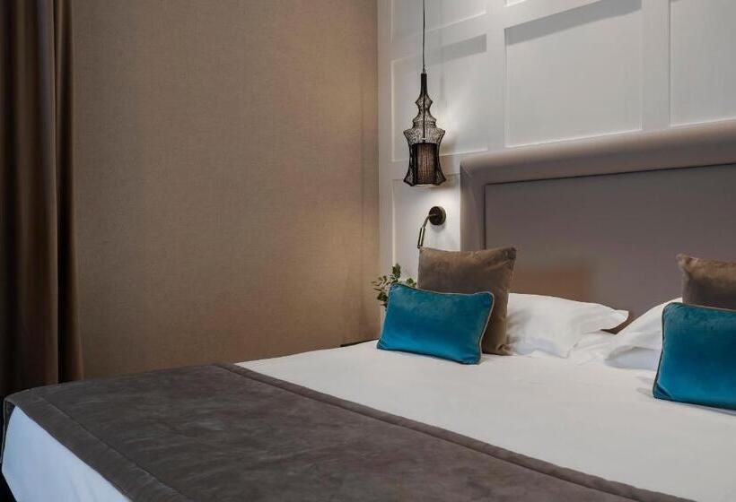 サイドシービュージュニアスイート, Lungomare