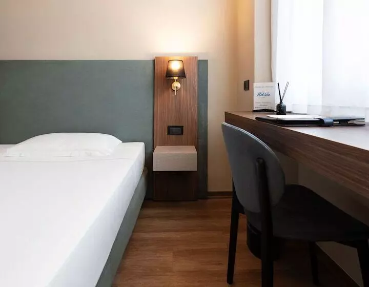 اتاق استاندارد یک نفره, Mokinba Hotels Montebianco
