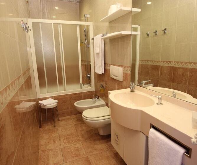 اتاق استاندارد, Mokinba Hotels Montebianco