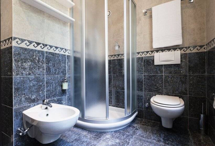 اتاق استاندارد سه نفره, Mokinba Hotels Montebianco