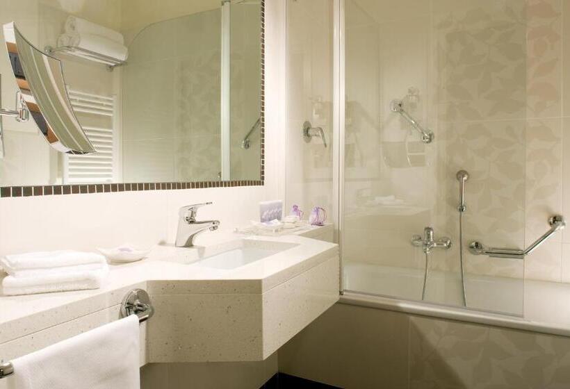 חדר קלאסי, Nazionale