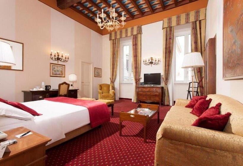 חדר אקזקיוטיב, Nazionale