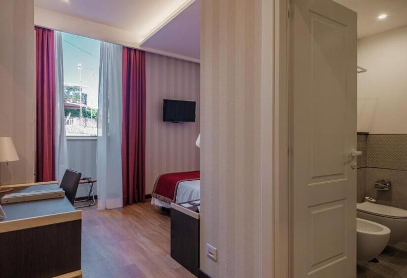 חדר סופריור, Nazionale