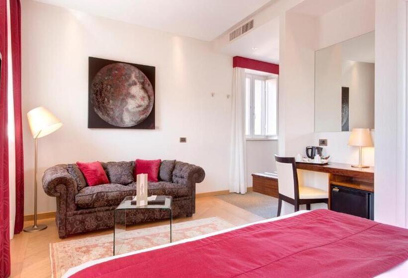 חדר סופריור לשלושה, Nazionale