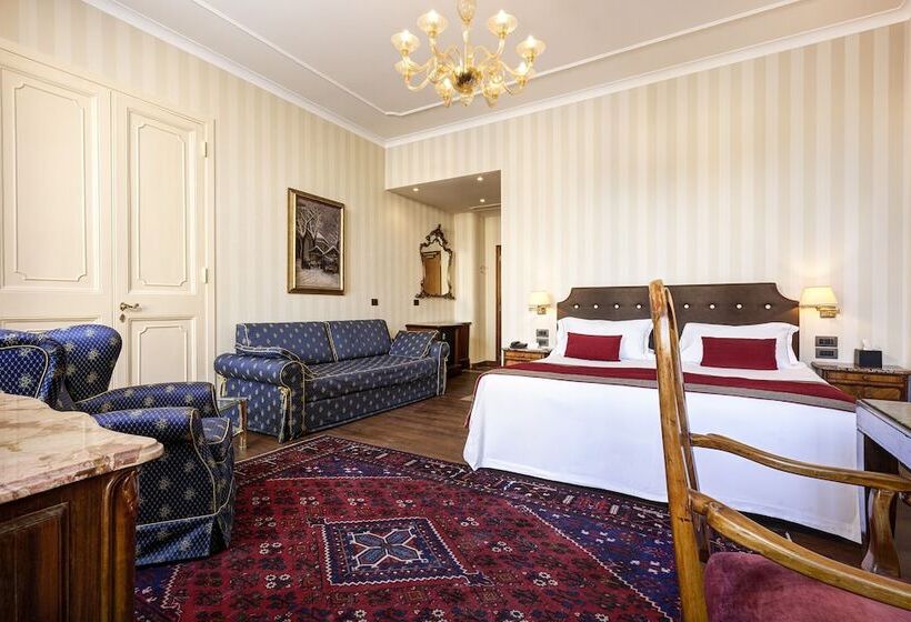 חדר אקזקיוטיב, Nazionale