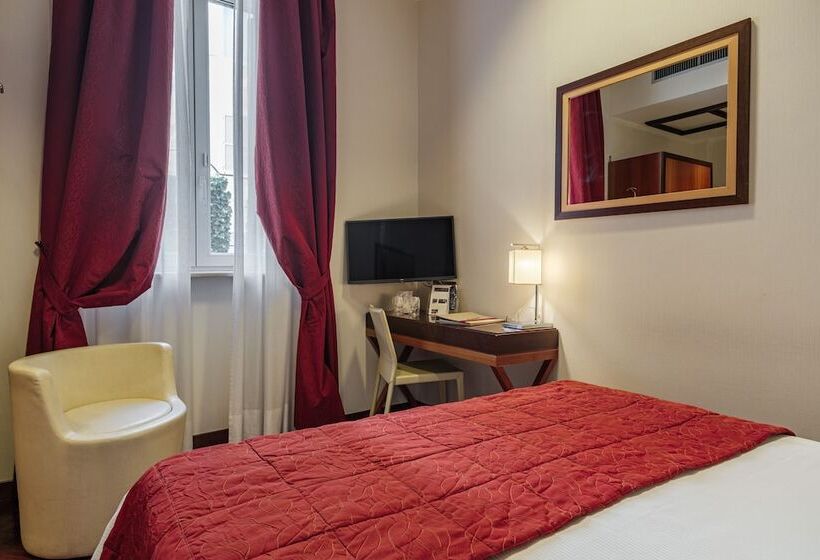 חדר אקונומי, Nazionale