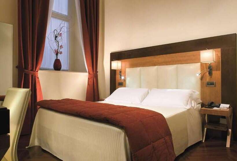 חדר אקונומי, Nazionale