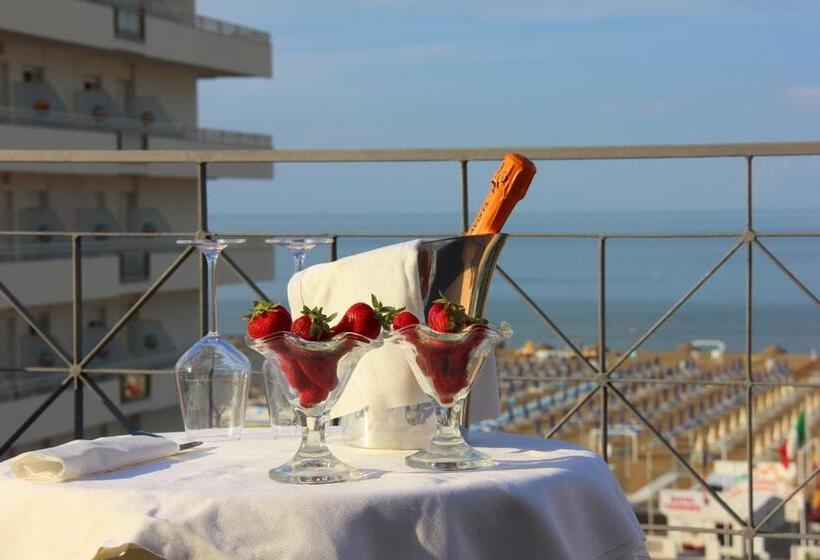 חדר דלוקס נוף לים, Nettunia