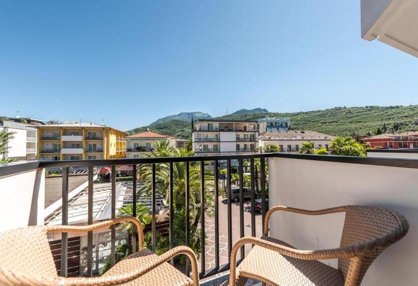 Номер Комфорт, Parc Hotel Flora S