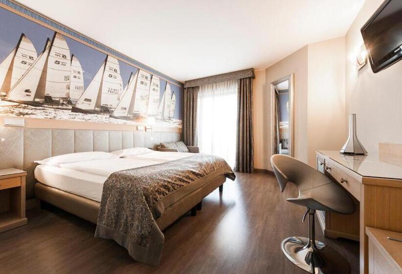 Номер Комфорт, Parc Hotel Flora S