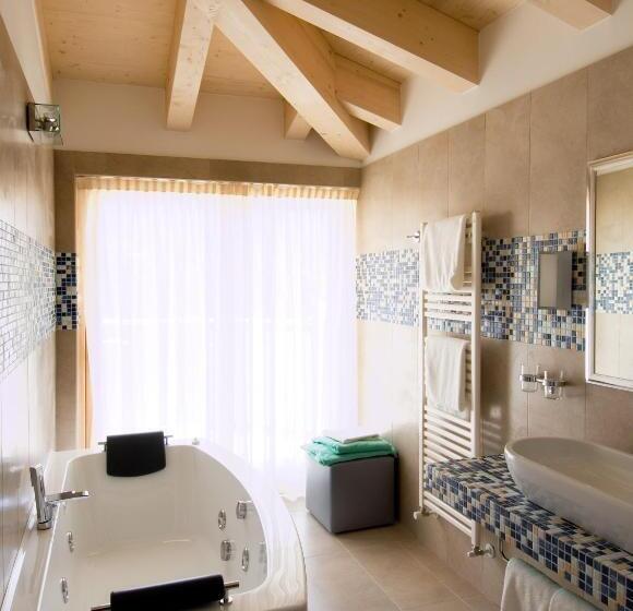 Номен Superior с Гидромассажем, Parc Hotel Flora S