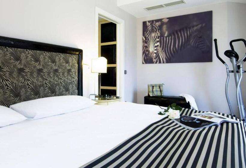 Люкс, Parc Hotel Flora S