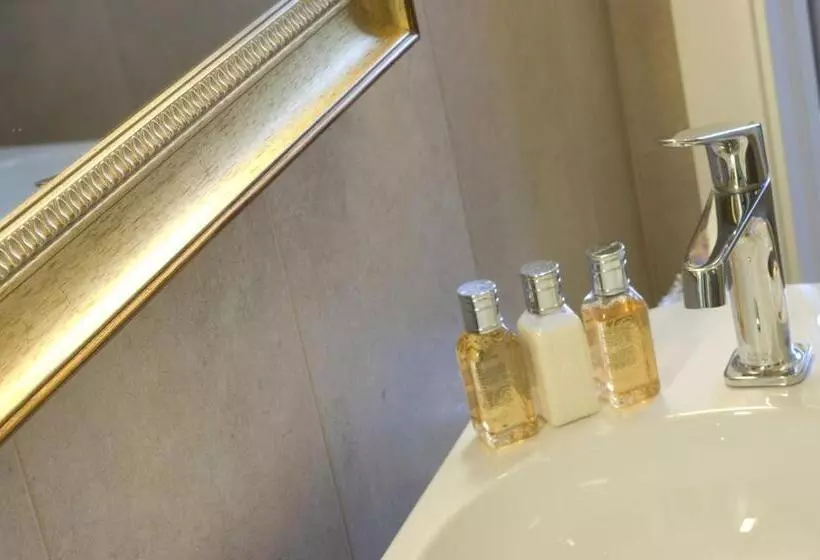 Sviitti Poreallas, Parc Hotel Flora S