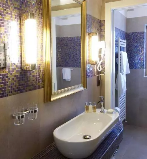 Sviitti Poreallas, Parc Hotel Flora S