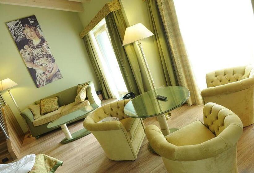 디럭스 스위트, Parc Hotel Flora S